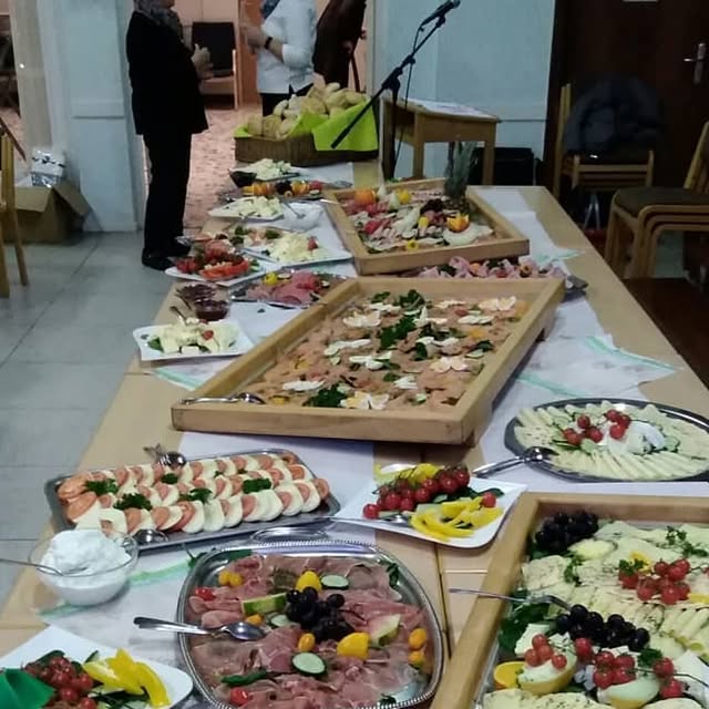 Leckeres Frühstück mit 83 LandFrauen.