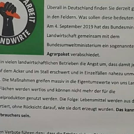 Erntekrone fürs Kreishaus Nordhorn.