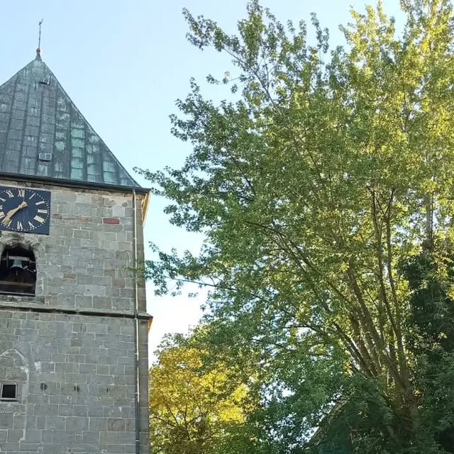 Dorfspaziergang mit Bürgerfrau Herma durch Gildehaus.