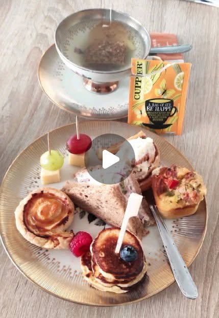 Mit einer "Tea Time" begrüßten heute Nachmittag unsere Landfrauen das neue Jahr 2024 in der alt